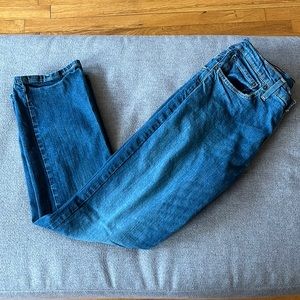 Levi’s dark wash 541 32x30
